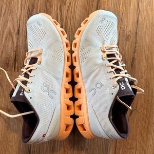 On Running Cloud X Alloy/Lily Silver Peach Womens 10.5 Condition In Pics